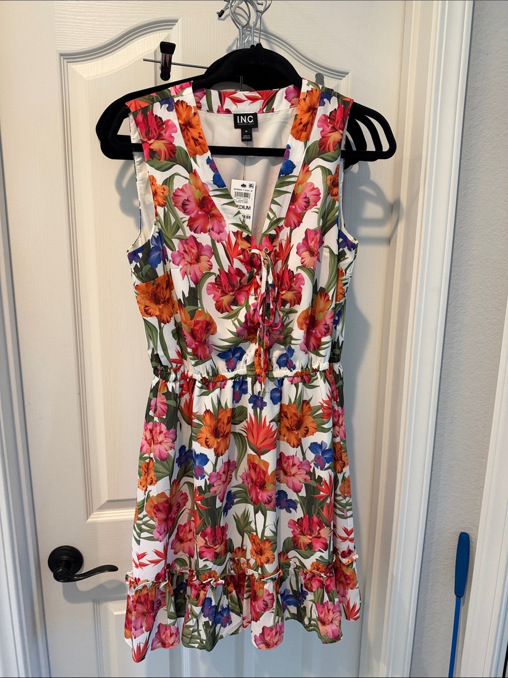INC International Concepts White Floral Tie-Front Sleeveless Dress